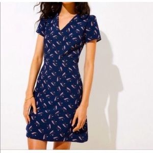 LOFT Navy Blue V-neck fit to flare zip back dress w/ pockets. Size 10. EUC